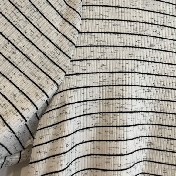 Short Sleeved Striped T-shirt - Picture 3 of 3